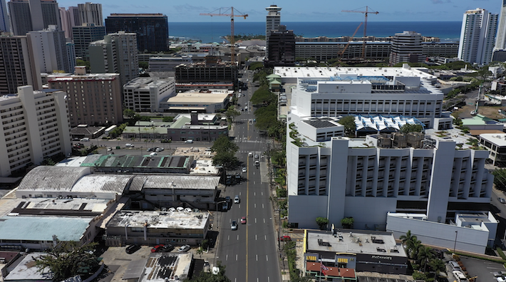 Midtown Ala Moana April 2020